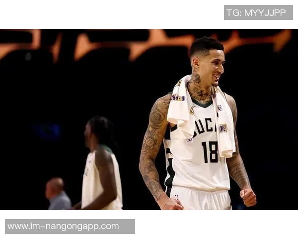 库兹马出手数全队最高却效率低下仅得18分3篮板2助攻表现令人失望 库兹马出手数全队最高却效率低下仅得18分3篮板2助攻表现令人失望